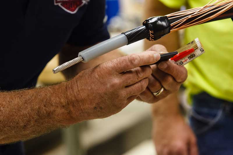 ALBAT Instructor Teaching Cable Splicing