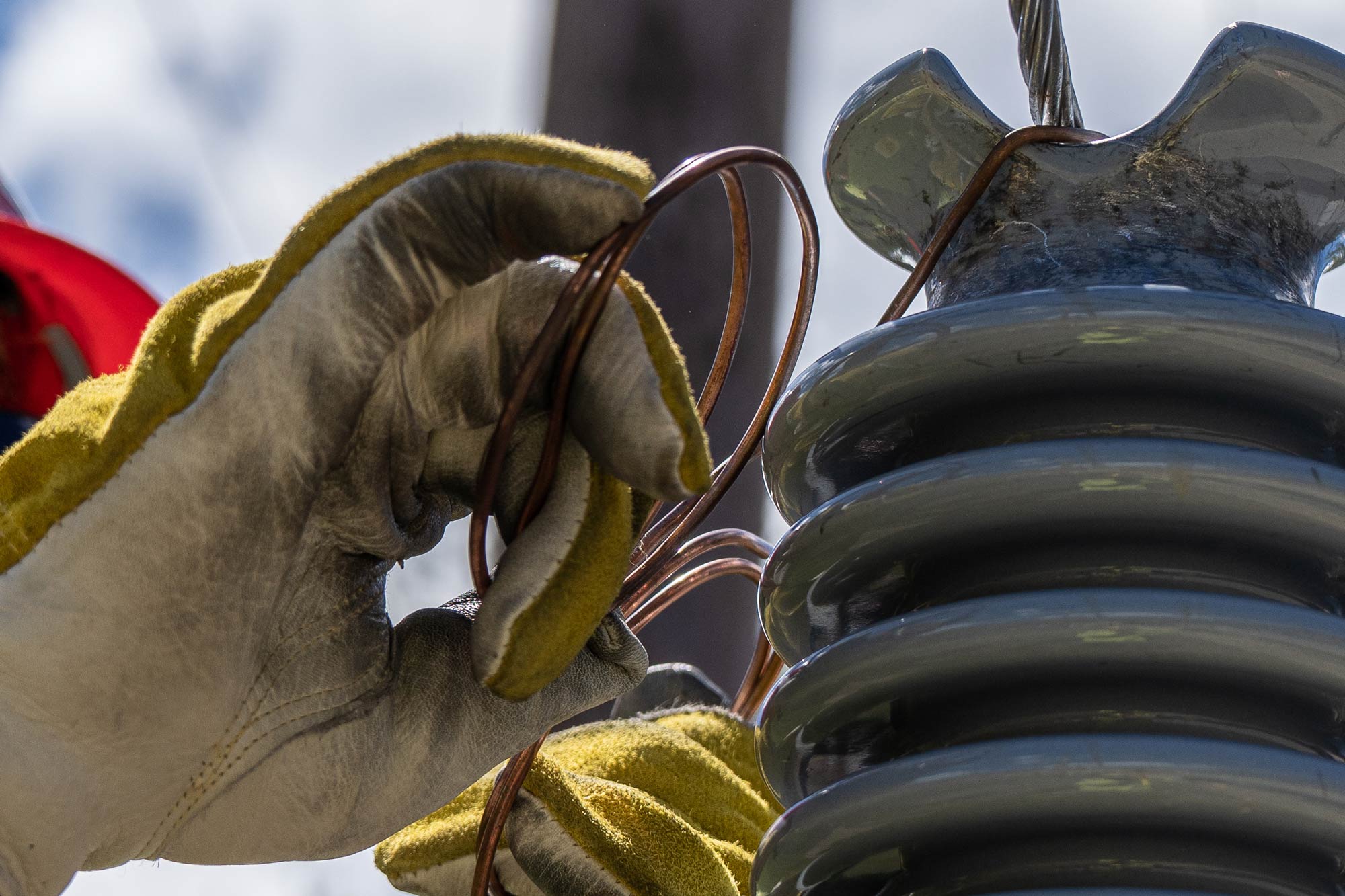 IBEW Lineman Making High Voltage Repair Closeup | IBEW Local 71