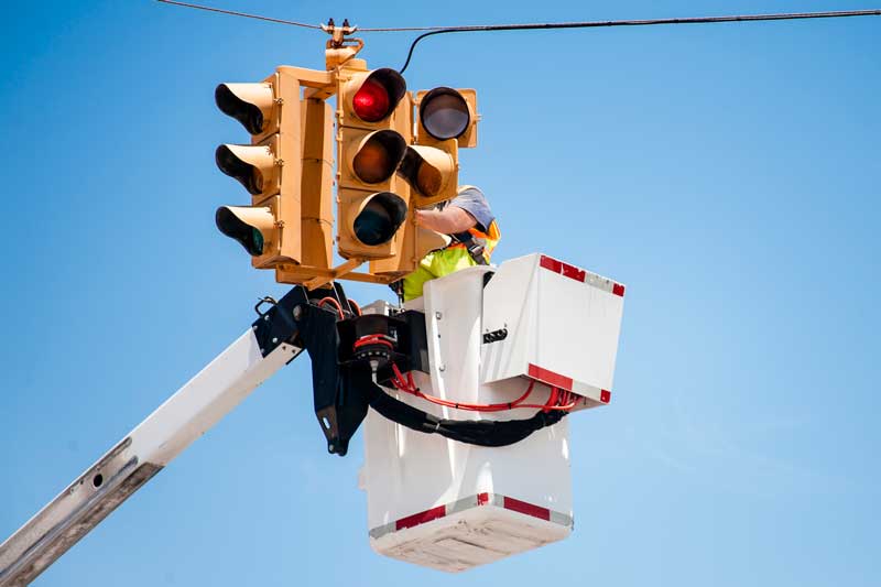 Traffic Signal Repair | IBEW Local 71