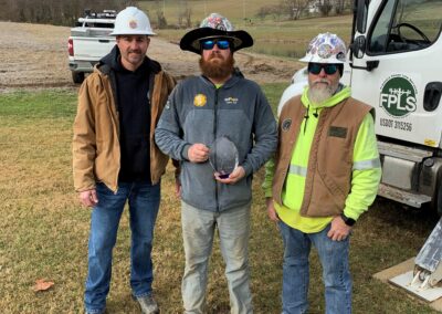 Local 71 Lineman Receiving Award